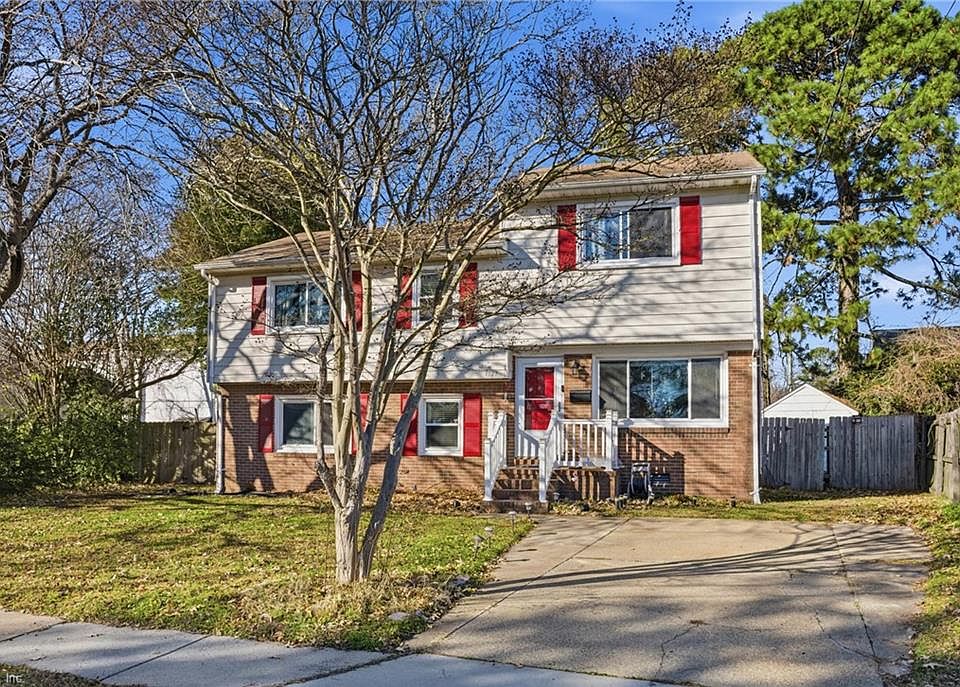 1st image of 1527 Grove St