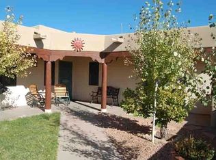 32 Vereda Serena Rd, Santa Fe, NM 87508