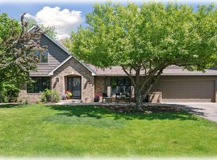 6594 Kingsview Ln N, Maple Grove, MN 55311