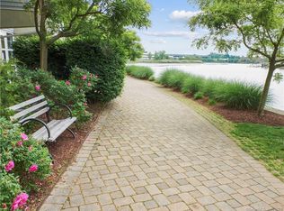 4 Daskams Ln UNIT 305, Norwalk, CT 06851