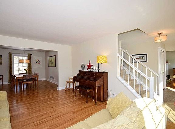 2nd image of 2928 Northcreek Dr