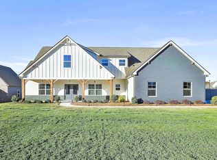 8 Sumner Way, Senoia, GA