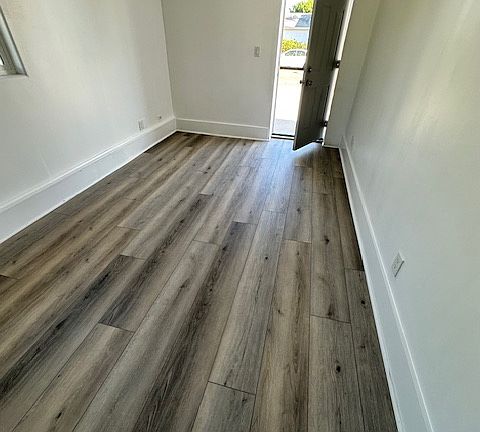 4th image of 6413 Franrivers Ave