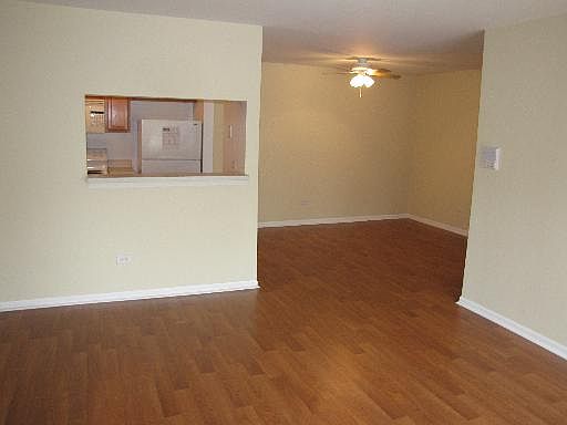 5th image of 525 E Jefferson St Unit 2D