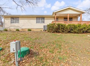 5817 Singing Hills Dr, Imperial, MO 63052