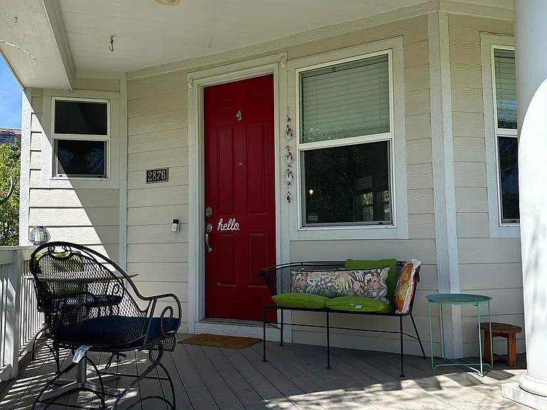 2876 Akron St — Photo 2