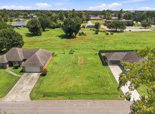 Briarwood Rd, Lake Charles, LA 70605