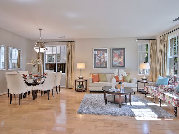 4th image of 1011 Brackett Way