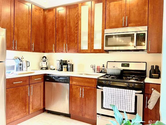 2nd image of 83-30 118th St #3P