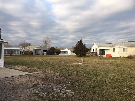 5th image of 237 Bonaire Dr