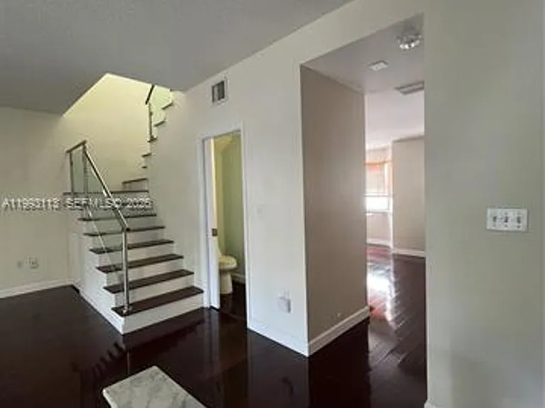 261 Navarre Ave #A-4 — Photo 7