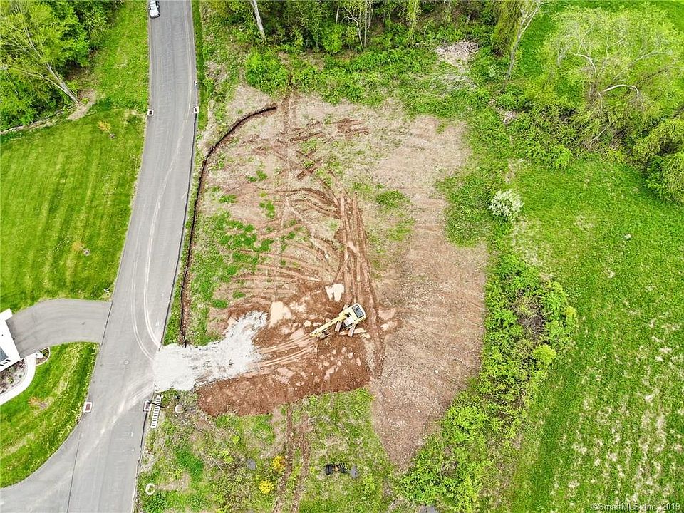 2nd image of 42 Fawn Run
