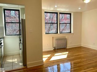 239 W 10th St APT 4B, New York, NY 10014