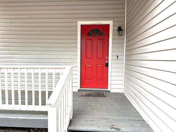 3rd image of 304 Rangoon Ct