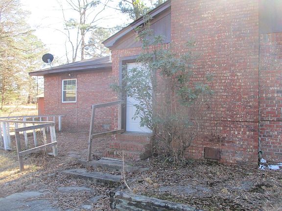 2nd image of 2843 Stinson Ave
