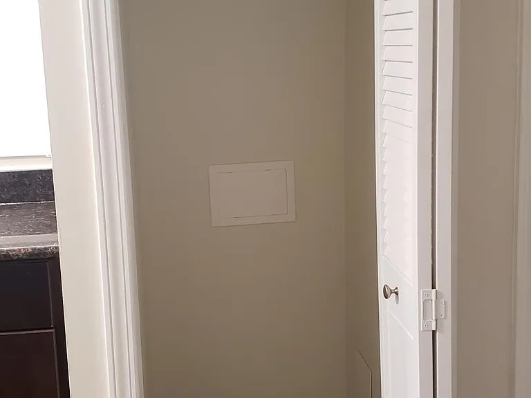 1637 N Karlov Ave #BASEMENT — Photo 11