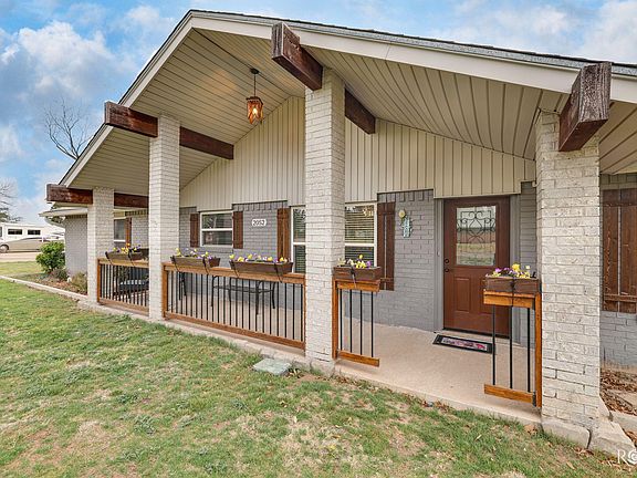 5th image of 2052 Country Club Estates Cir