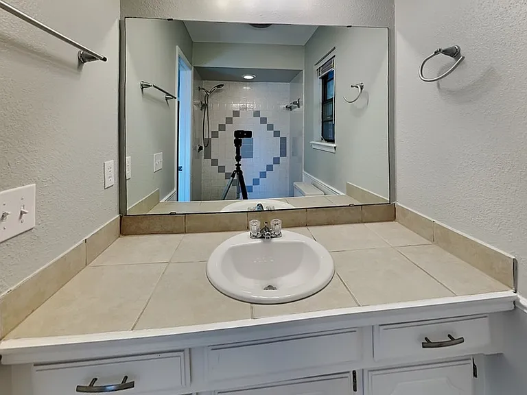 1817 Tim Dr — Photo 11