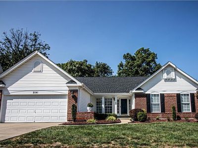 2041 Avalon Ridge Cir, Fenton, MO, 63026