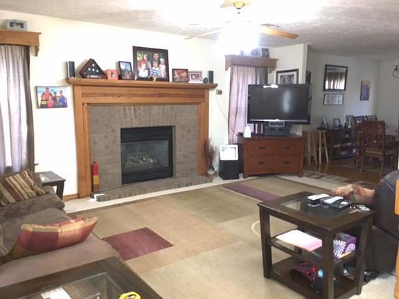 3rd image of 2151 County Road 5800