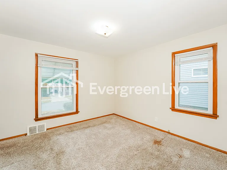 4777 E 93rd St — Photo 10