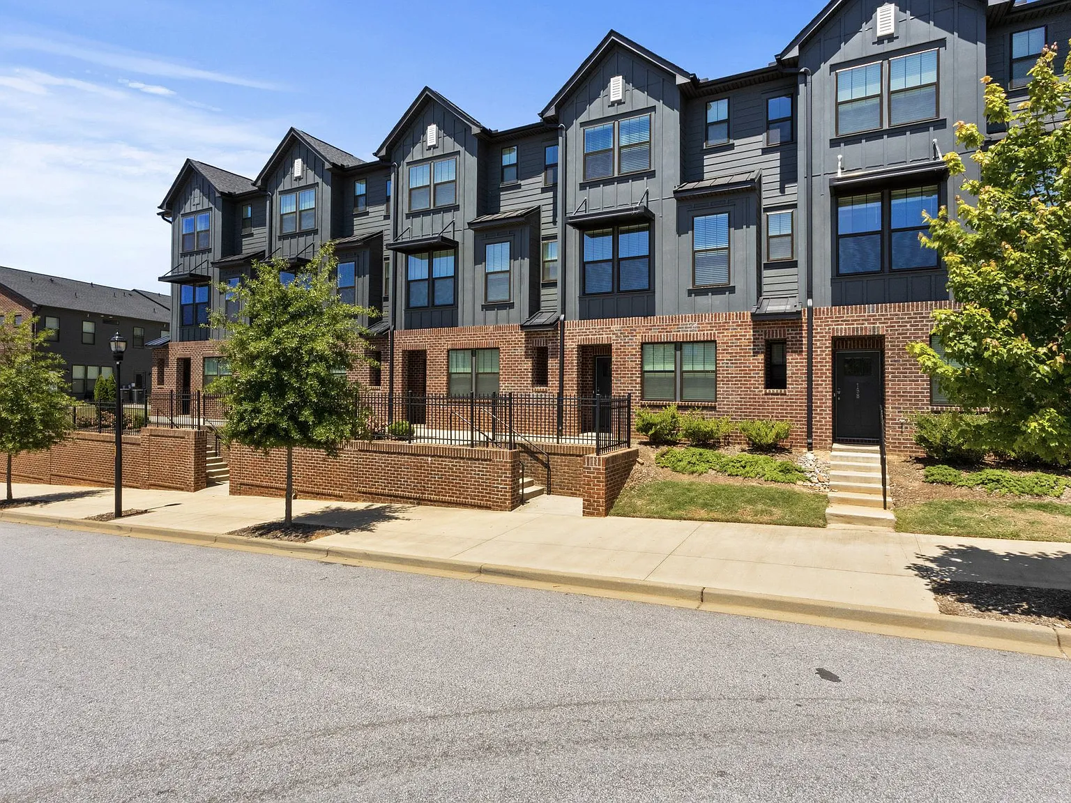 Northside Townhomes — Photo 2