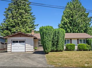 448 S 190th St, Burien, WA 98148