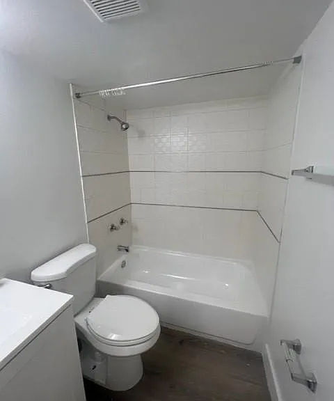 2331 Arthur St #2 — Photo 8