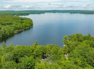 2 East Dr, Raymond, ME 04071