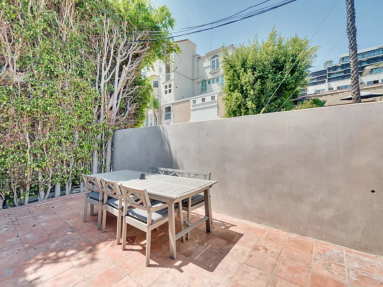 9042 Phyllis Ave #A — Photo 14