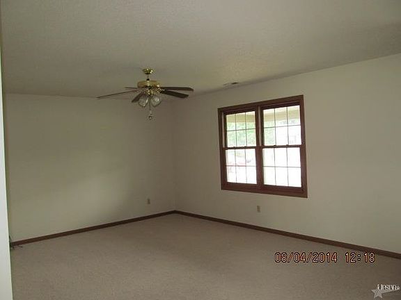 3rd image of 714 Camden Dr