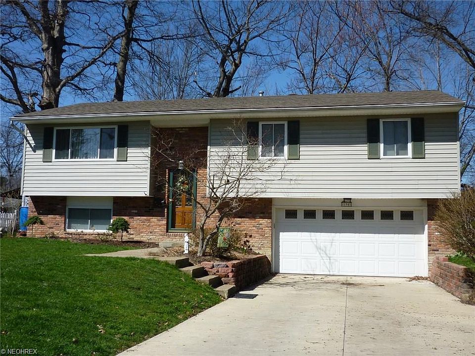 1st image of 194 Beachwood Ave