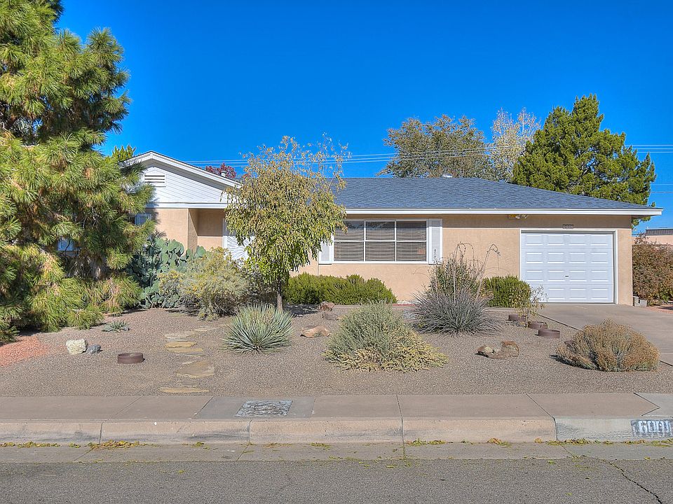 1st image of 6001 Woodford Pl NE