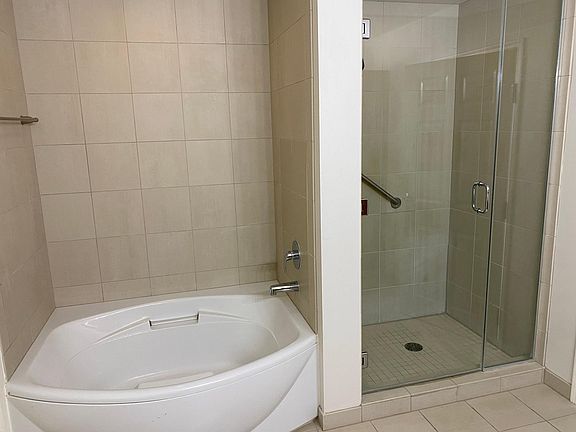 5th image of 200 W Sahara Ave Unit 1504