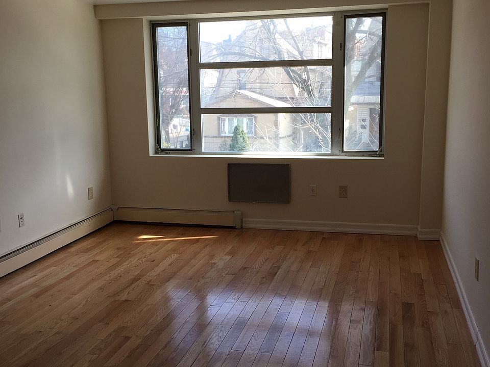1st image of 8916 175th St APT 2E
