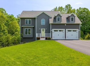15 Tannery Rd, Sturbridge, MA 01518
