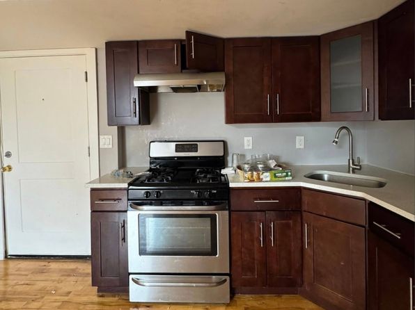 283-285 Hawthorne Ave #3