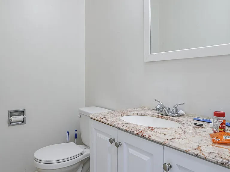 1815 Edgewood Dr — Photo 9