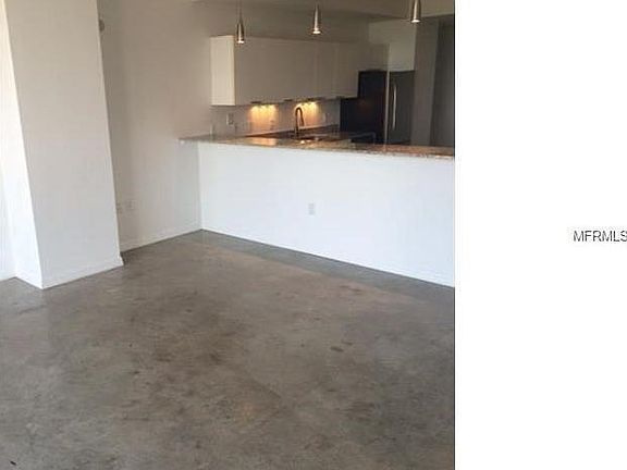 4th image of 226 5th Ave N APT 903