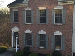 89 Castleview Dr, Mc Kees Rocks, PA 15136