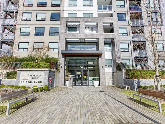 3rd image of 9213 Odlin Rd #422
