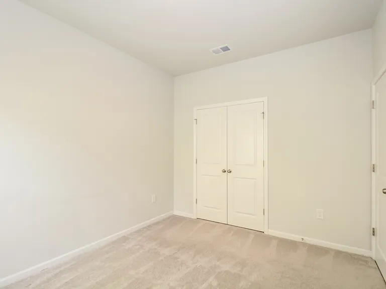 128 S Reindeer Rd — Photo 13
