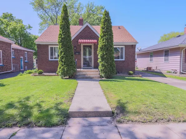 905 Manor Ct, Joliet, IL 60436