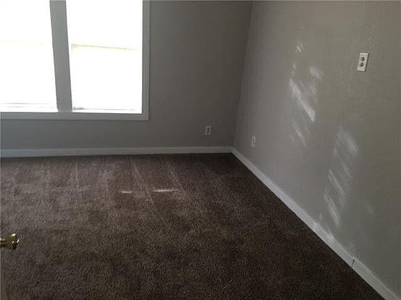4th image of 882 Mulberry St