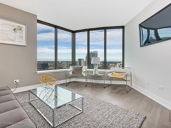 5th image of 400 N La Salle Dr APT 3311