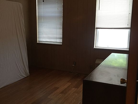 4th image of 2351 26th St