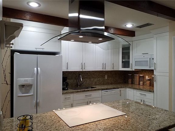 4th image of 506 S Briarwood Circle #2-53
