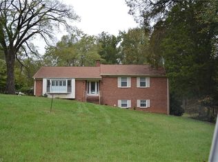 5836 Cheshire Dr, Pleasant Garden, NC 27313