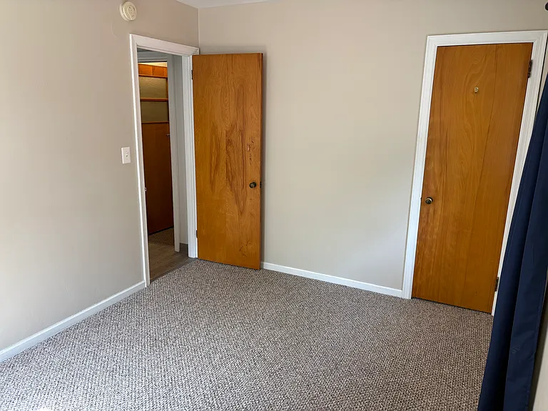 425 Lyon St NE #1 — Photo 7