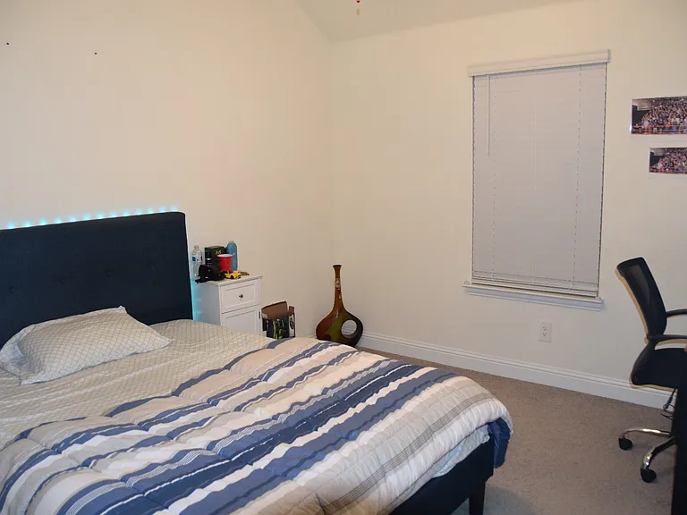 414 Parkford Dr — Photo 17
